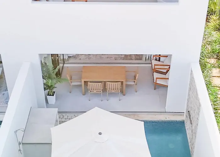 Stylish New 2Br Villa With Pool Walk To Beach